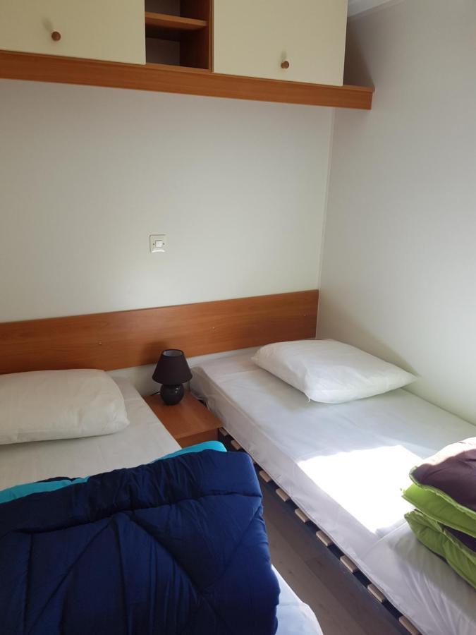 Camping Le Moulin Du Roy Ровел Екстериор снимка