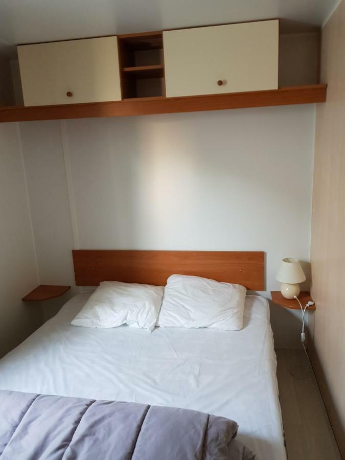 Camping Le Moulin Du Roy Ровел Екстериор снимка